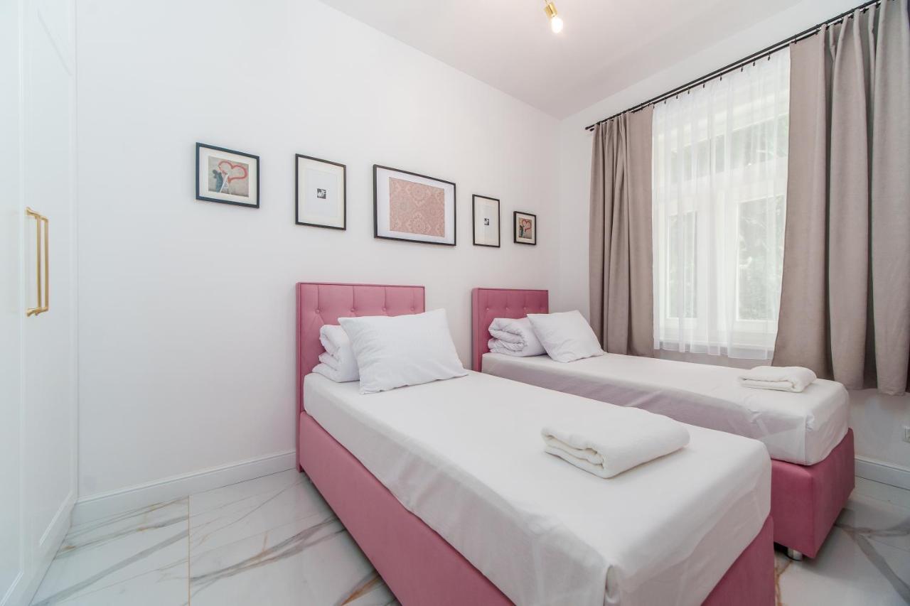 Rint - Zlota 8 Aparthotel Białystok Buitenkant foto