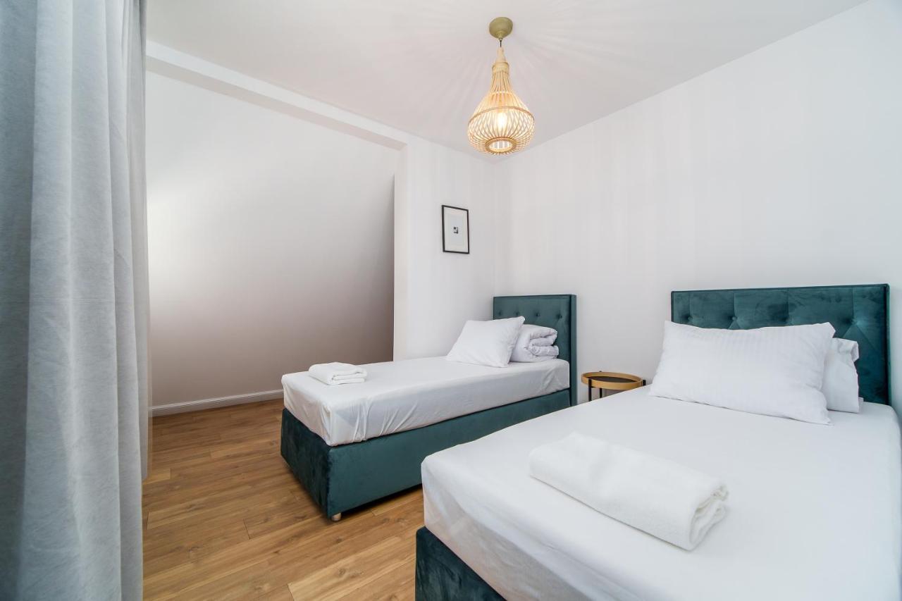 Rint - Zlota 8 Aparthotel Białystok Buitenkant foto