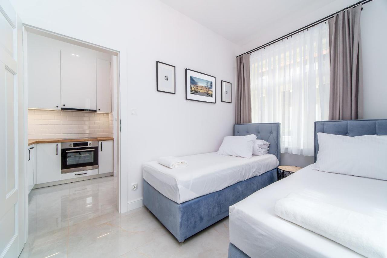 Rint - Zlota 8 Aparthotel Białystok Buitenkant foto